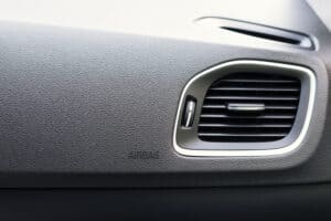 Car air conditioner